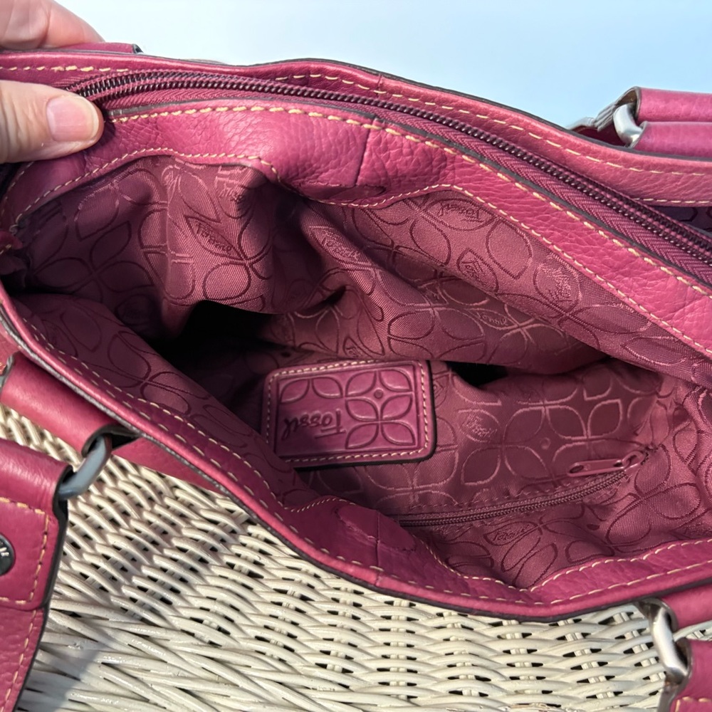 Fossil Pink Leather Shoulder Bag - Picture 9 of 11